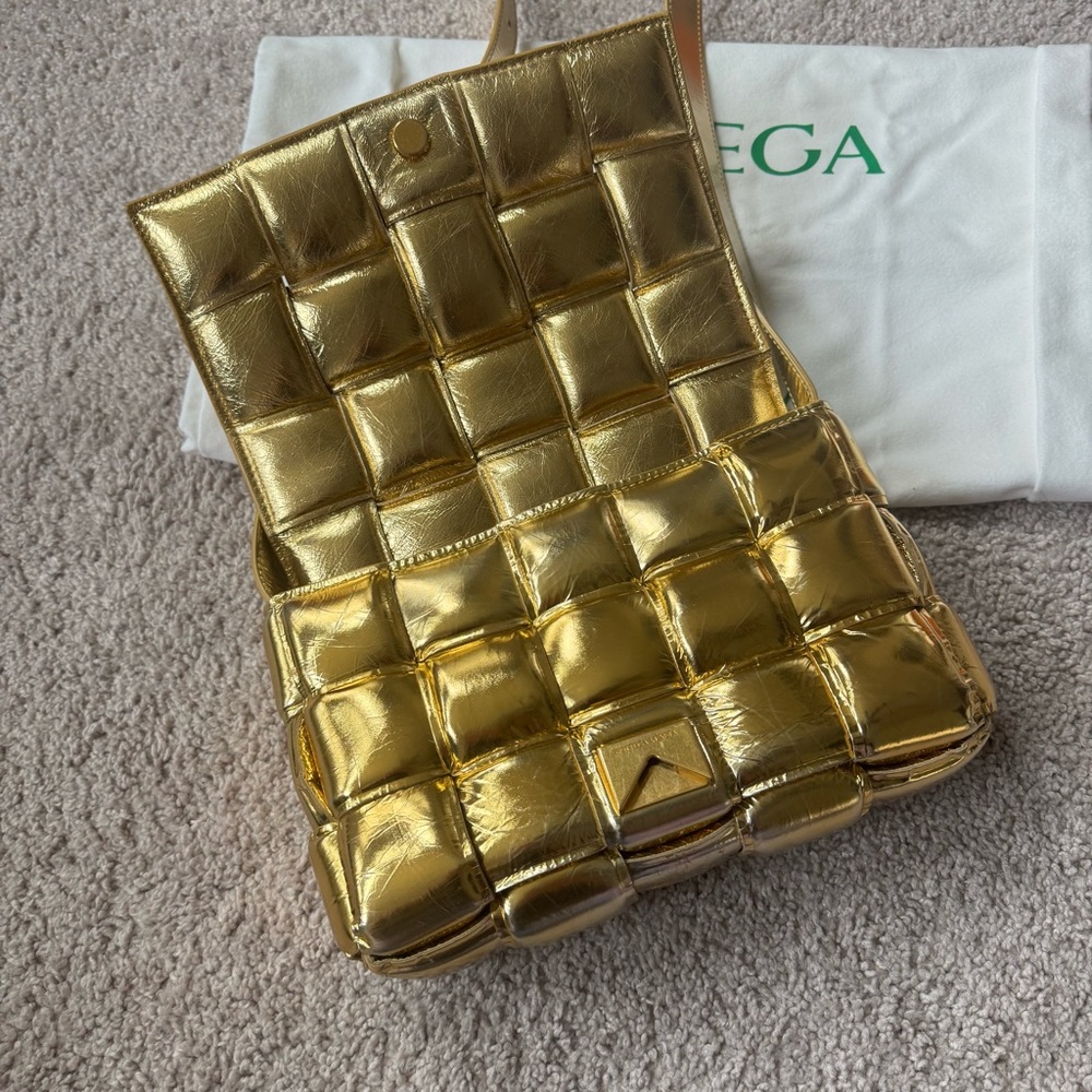 [Sold] BV Mirror Lambskin Intreccio Padded Cassette Crossbody Bag in Gold - Picture 9 of 14